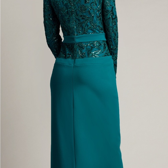 Brioni Sequin Embroidered Tadashi Shoji Draped Gown - Picture 2 of 4